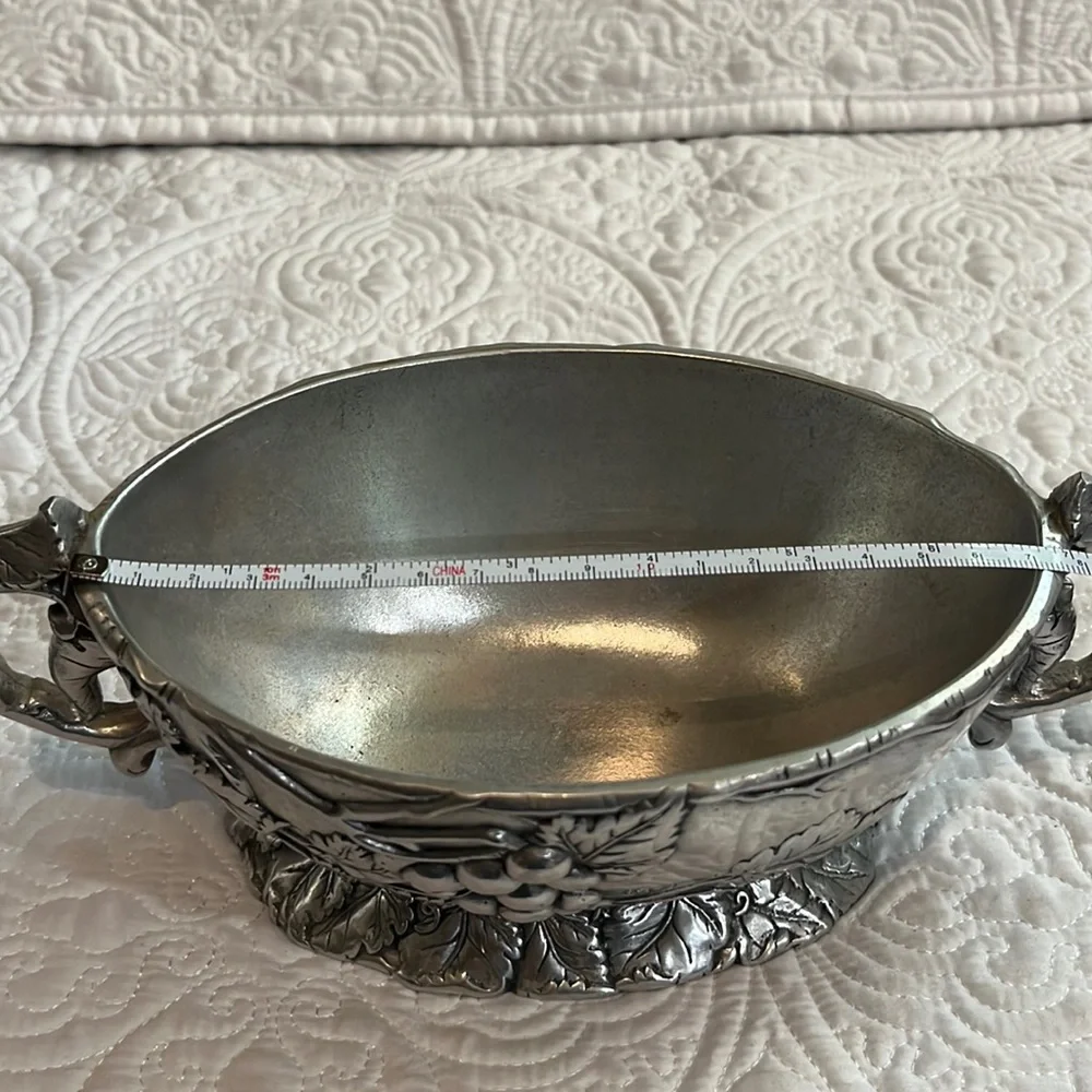 Grape (Aluminum Hollowware)‎ sauce boat by ARTHUR COURT